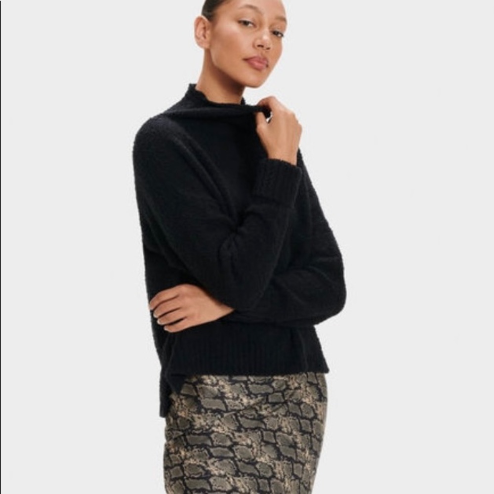 NWT UGG Black Turtleneck Sage Sweater